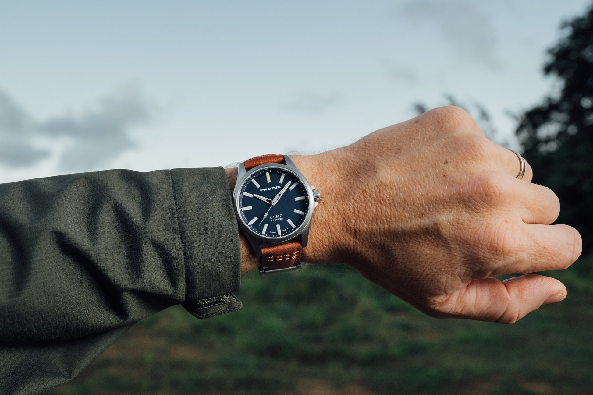 mens military watch