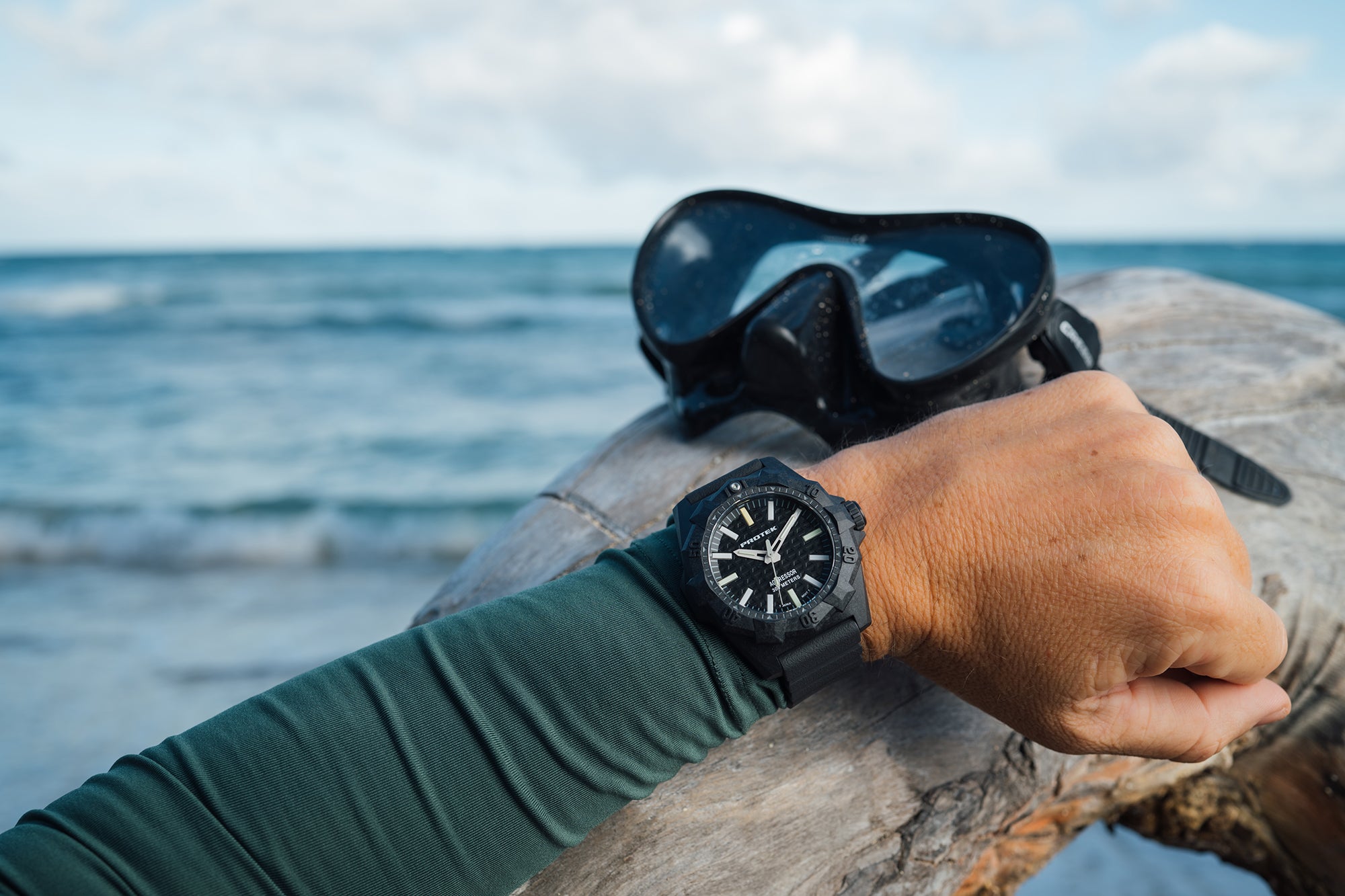 ProTek PT4001 Dive Watch – Ultimate 300M Rugged ProGlo